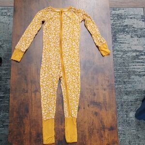 VGUC Little Sleepies 3T Zippy Golden Poppies minimal wash wear
